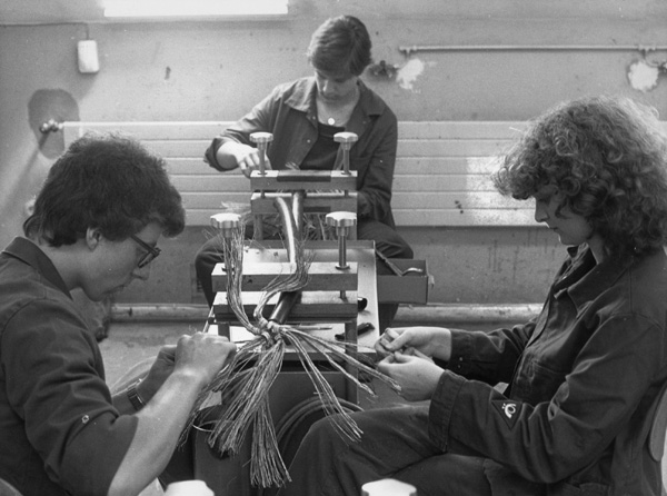 "The Opening of Industrial-Technical Occupations to Girls" (1981) 